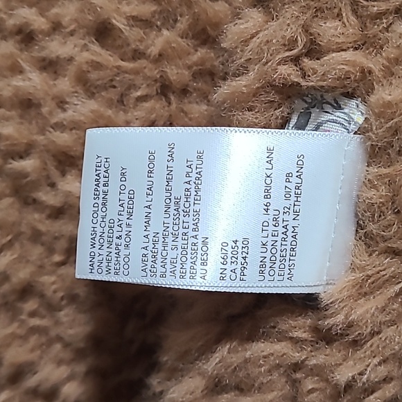 FreePeople Scarf - Picture 2 of 8